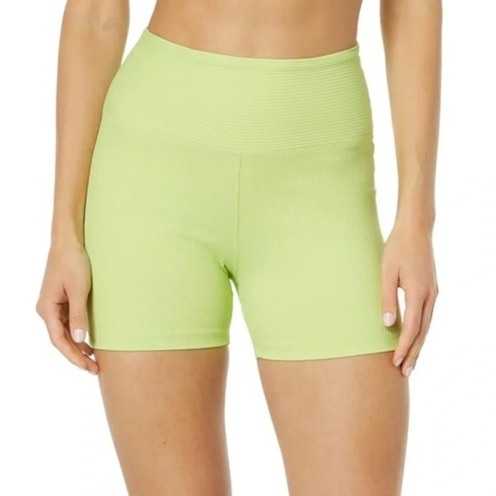 Year of Ours Women's High-Waist Biker Volley Shorts Pistachio Green Size M
